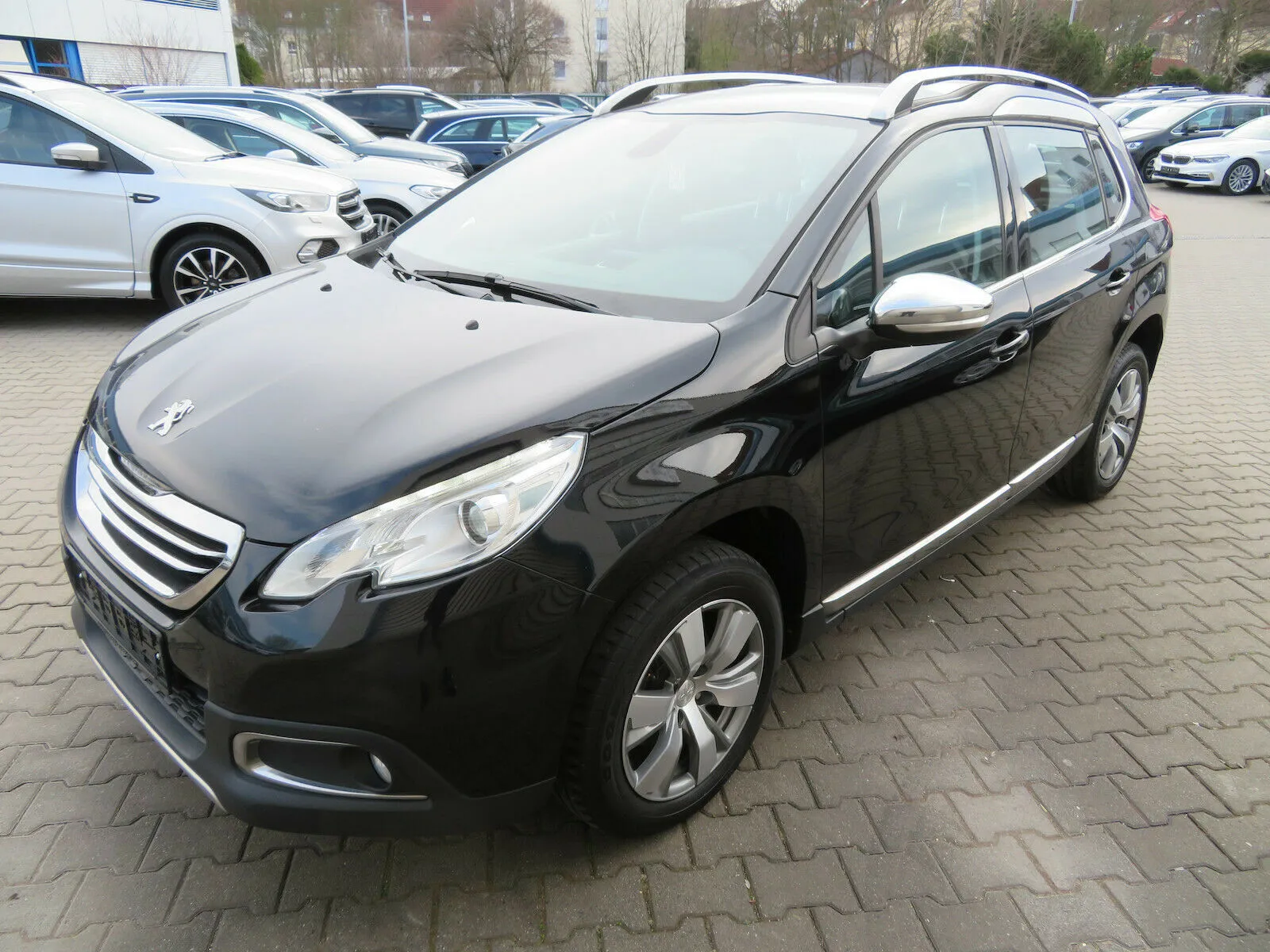 Peugeot 2008 1.6 HDI ALLURE*NAVI*LEDER*SPORTSITZE Image 3