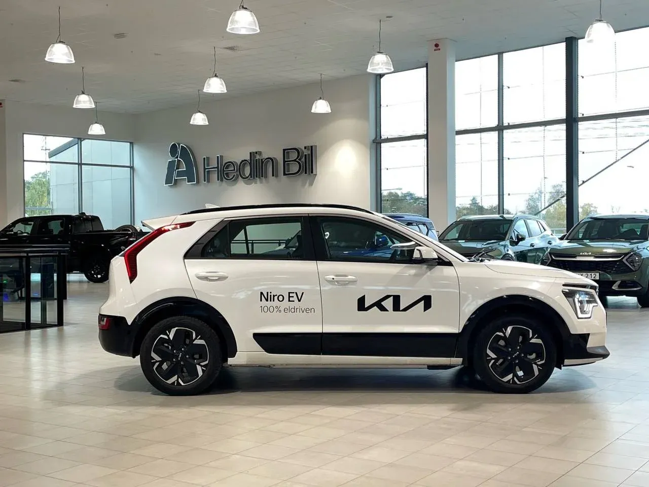 Kia Niro EV 65kWh / 460 km WLTP Räckvidd / LAGER Image 2